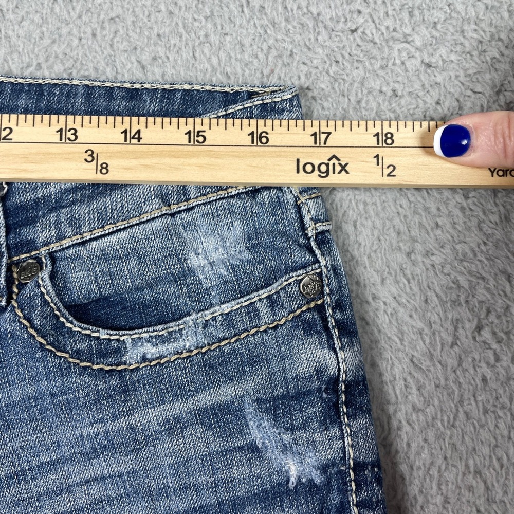 BKE Madison Capri Jeans 30 (Fits 32x20) Blue Distressed Denim Stretch Cropped - Picture 8 of 12